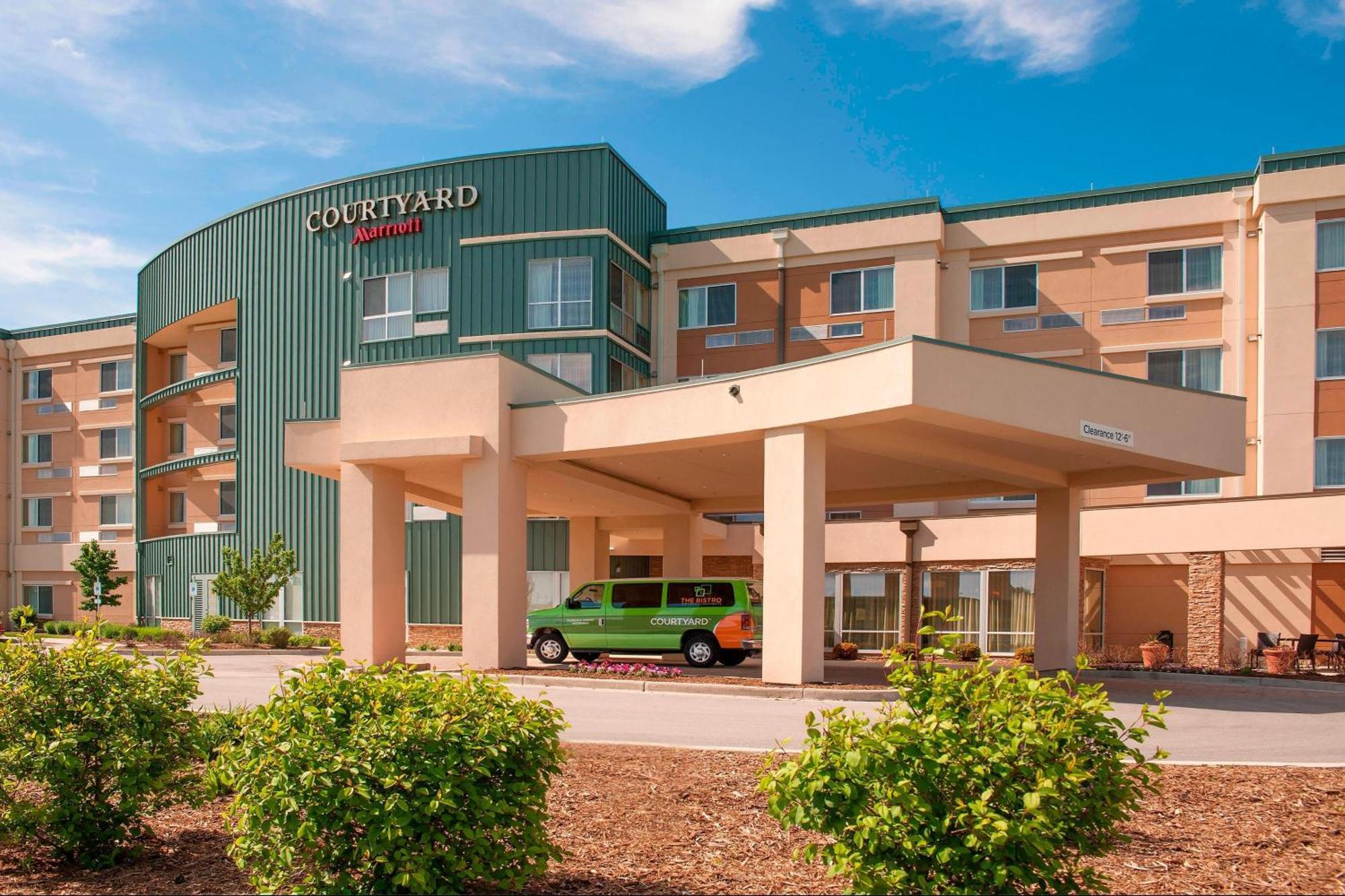 Hotel Courtyard Milwaukee Airport Exterior foto
