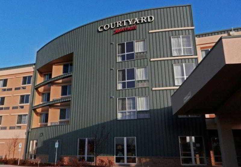 Hotel Courtyard Milwaukee Airport Exterior foto