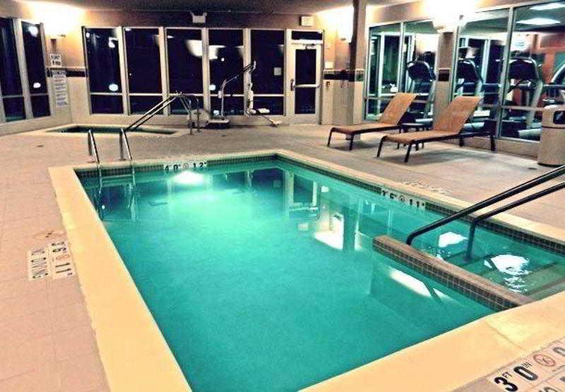 Hotel Courtyard Milwaukee Airport Facilidades foto
